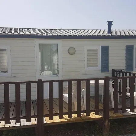 Natur Camping Bungalow T3 - 2 펜션